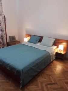 500 steps to the sand