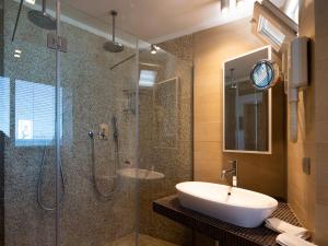 Junior Suite Familiare con Vasca Idromassaggio e Vista Mare