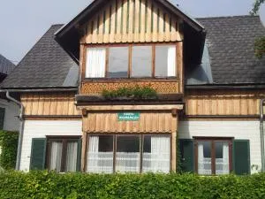Appartements direkt am See - Grundlsee