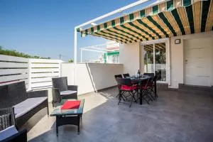 Chalet tout confort ideal famille enfants tennis piscine plage - El Moncayo