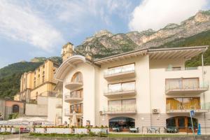 Exclusive Suites Riva