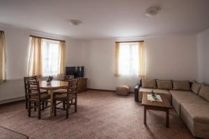 One-Bedroom Apartment room in Todeva House Hotel and Tavern