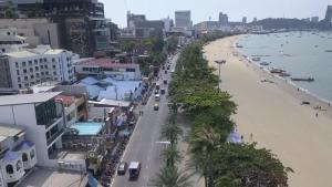 View Talay 6 by Pat 42