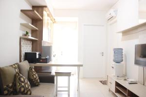 Scenic 2BR Apartment at Parahyangan Residence near UNPAR By Travelio