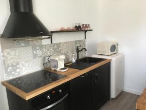 Gîte avec jacuzzi privatif à proximité de locéan