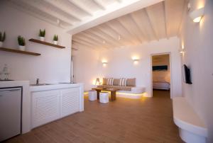 Seethrough Mykonos Suites Myconos Greece