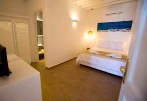 Seethrough Mykonos Suites Myconos Greece