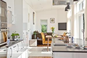 Burrington, Strawberryfield Park, Cheddar