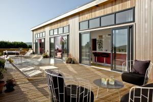 Cheddar Pink, Strawberryfield Park, Cheddar