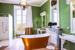 Hotels Chateau de Rochegude : photos des chambres