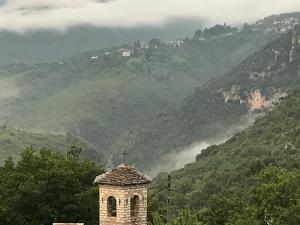 Mousafir Ontas Zagori Greece