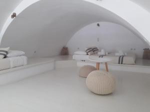 Ilioperato Hotel Santorini Greece