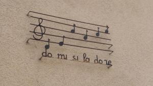 do mi si la do ré