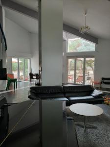 Superb architect villa 230m2 near beach south France