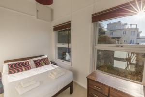 Waters Edge Apartment