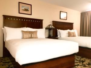 Comfort Double Queen  room in Hotel Mission De Oro
