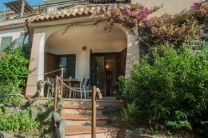 Costa Est Apartments img15