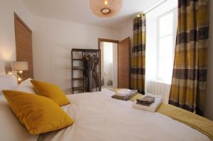 La Villa Lombardi en Champagne, avec piscine privée et jacuzzi