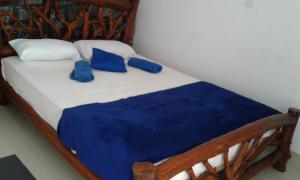 Ella Lucky Panoramic