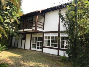 Casa em Condomínio na Praia da Baleia