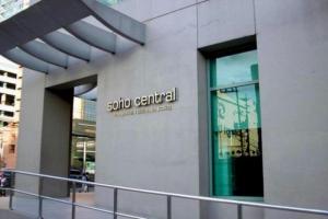 MANDALUYONG 2 Br w 2 Queen, 50HDtv across Shangrila Mall