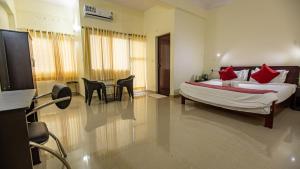 Woodside residency