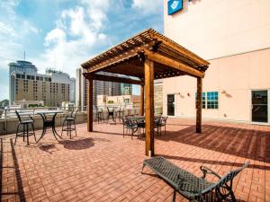 Spacious Condos Steps Away from French Quarter