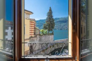 Romantic Pier by RentComo