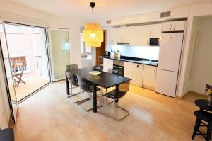 Luxury City Center Apartment