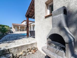 Villas Luxurious villa in Oupia with private pool : photos des chambres