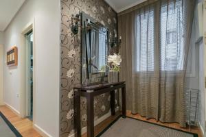 Gran Via 1.2 by Forever Rentals