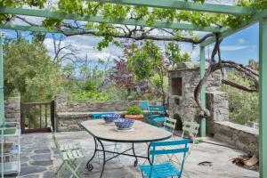 Maisons de vacances Beautiful stone house in the village of Poggio-di-Nazza : photos des chambres