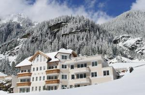 4 stern hotel Alpenstern Ischgl Österreich