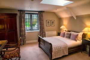 Superior Suite room in Lewtrenchard Manor