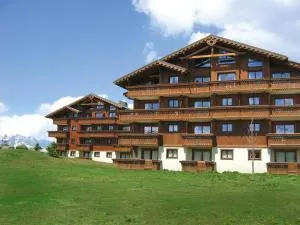 Lagrange Vacances Le Village des Lapons - 雷塞兹