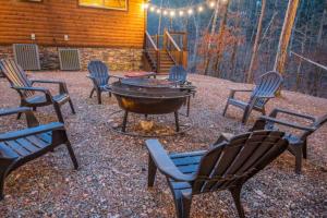 Indian Springs Lodge-Game Room, Video Game Table