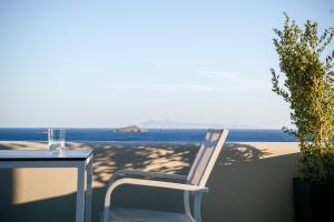 Pharos Apartments