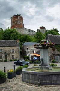 Maisons de vacances Ancienne Fermette le Charlemont Givet Foisches : photos des chambres