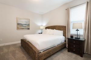 Fabulous Home With Private Pool, Air Hockey Table Near Disney With Waterpark & Resort Access At Encore Resort - 7704Gr