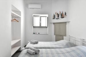 Marousso's Seafront House Paros Greece
