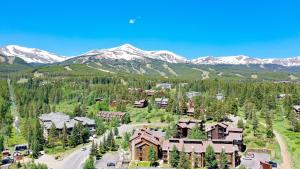 Tyra Chalet Condo: Ski-InSki-Out