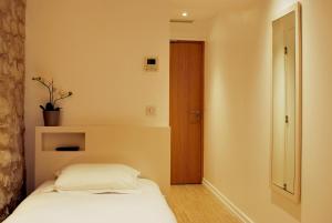 Hotels Hotel De La Herse d'Or : photos des chambres