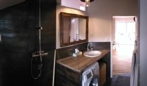 Haus am Schlossbach****