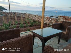 Diakofti Beach Retreat Kythira Greece