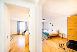 5BR+3.5BT Wilson Central apt.