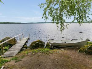 Holiday Home Keskimökki by Interhome