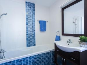 Apartment Erisa II by Interhome