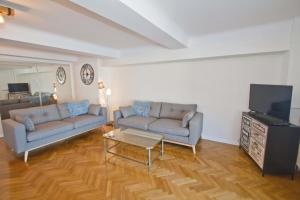 PROMENADE HOLIDAY - OLD TOWN PANORAMIC