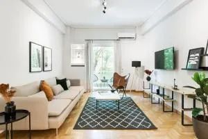 Bright 2BD Apartment in Psychiko by UPSTREET