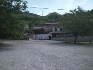 Gostišče Oddih - Voglarji